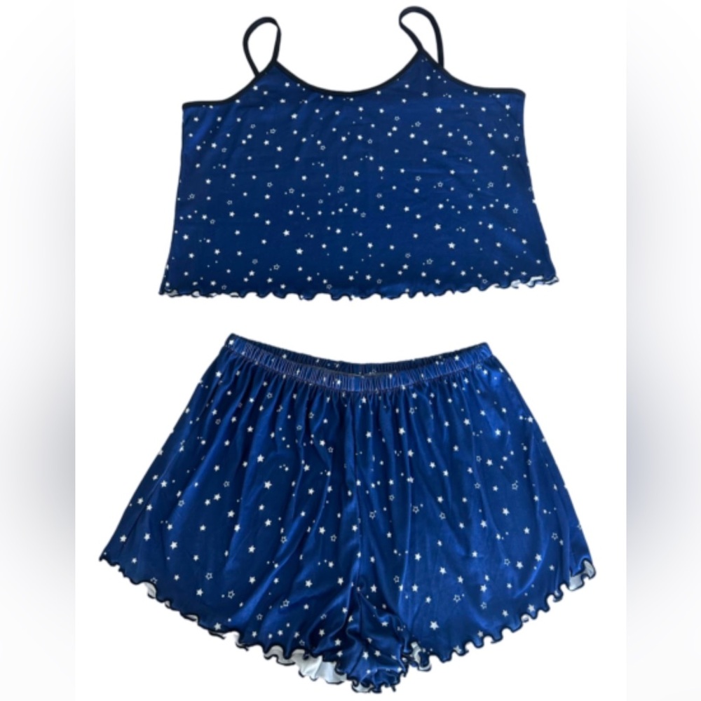 Women’s two piece blue and white star print lettuce trim cami pajama set size L
